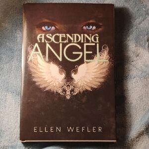 Hardcover Ascending Angel By Ellen Wefler